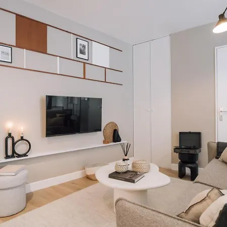 Bastille - 1 Et Terrasse A Pere-lachaise Daire Paris