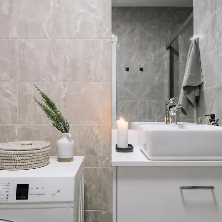 Bastille - 1 Et Terrasse A Pere-lachaise *