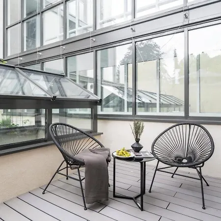 Bastille - 1 Et Terrasse A Pere-lachaise